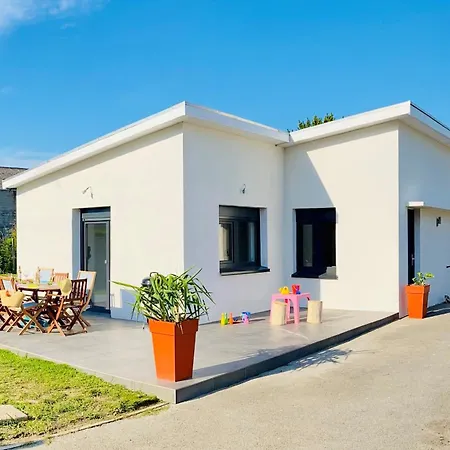 Vila Avec Jardin Et Parking A 400m De La *