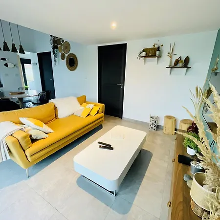 Villa Avec Jardin Et Parking A 400m De La *